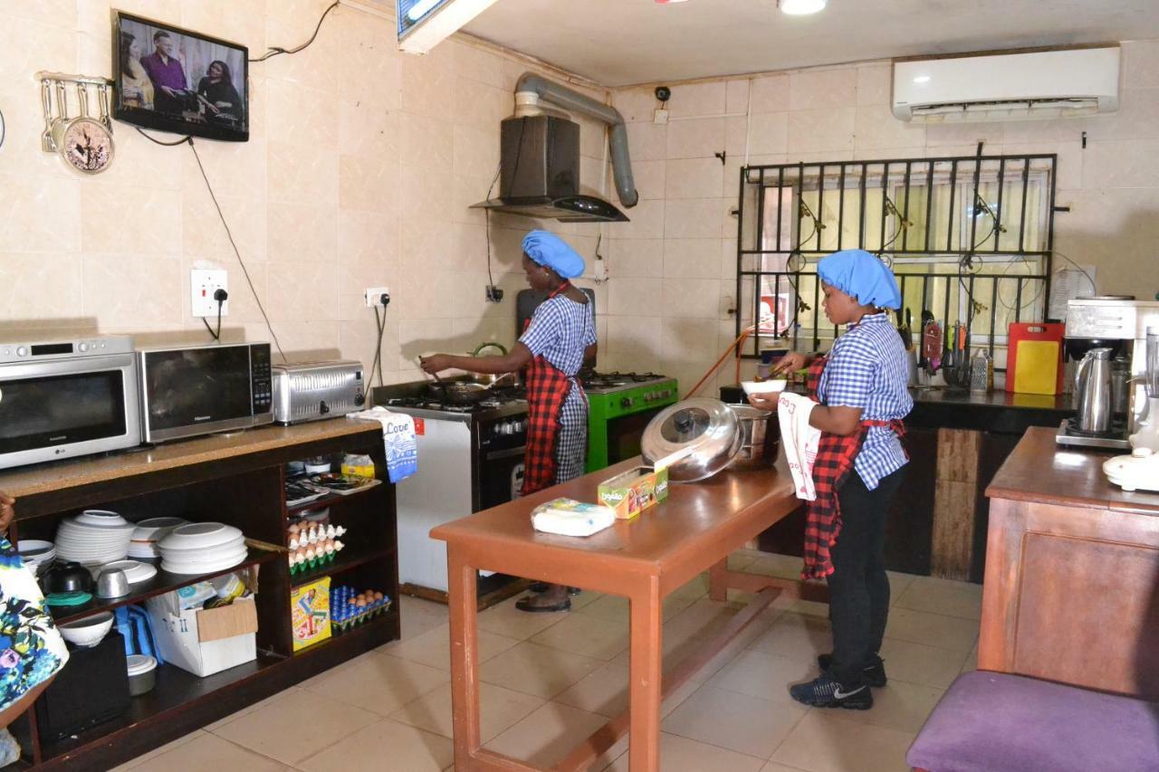 Limoh Suites Benin City Exteriér fotografie
